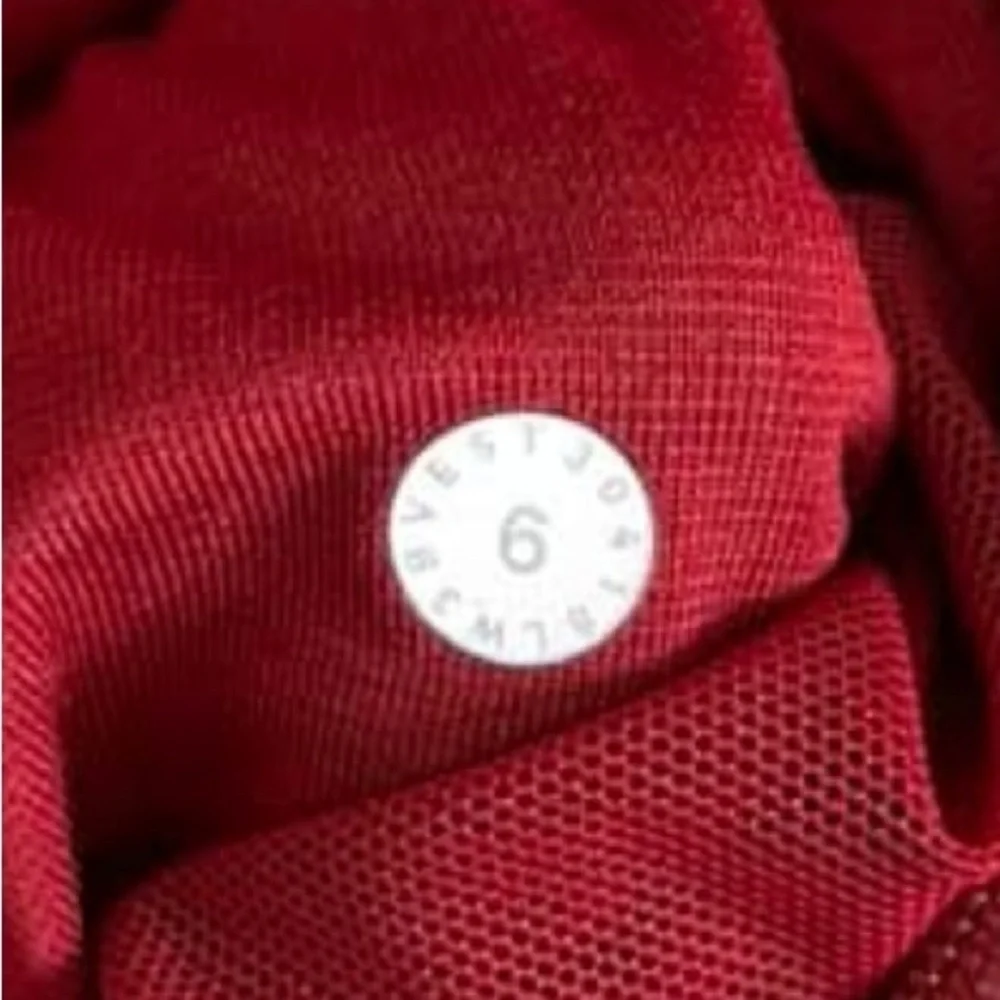 Lululemon Half Zip Pullover with Thumbholes - size 6